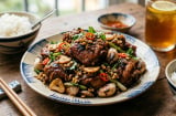 Bí quyết làm vịt cháy tỏi da giòn rụm, thịt mềm ngọt chuẩn vị ngoài hàng chỉ với 4 bước