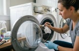Máy giặt tưởng sạch nhưng lại đầy cặn bẩn: Bao lâu nên vệ sinh một lần?