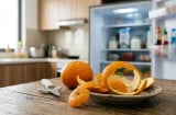 Đừng vội vứt vỏ cam: 9 Công dụng 'thần kỳ' giúp bạn tiết kiệm cả triệu đồng tiền dọn dẹp