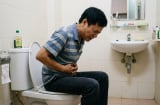 Nên ngồi bồn cầu trong bao lâu? Cảnh báo từ bác sĩ tiêu hóa