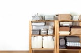 Sống tối giản ở tuổi 35: Ngừng mua những món này để tiết kiệm hơn
