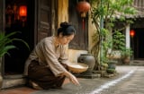 Vì sao tháng 7 âm người xưa hay rắc muối và gạo quanh nhà