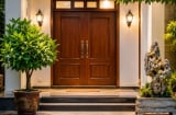  3 vật trước cửa được người xưa xem là dấu hiệu đón may, xua tà khí: Nhà bạn có đang đặt đúng?