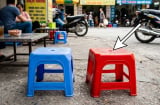 Tại sao ghế nhựa nào cũng có một lỗ tròn ở giữa?