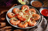 Mẹo hấp tôm đỏ au chắc thịt