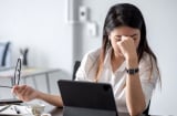 Phụ nữ hiện đại và áp lực đa vai trò: Làm gì để tránh kiệt sức?