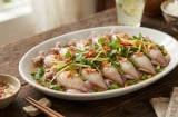 Thả thứ này vào hấp mực: Mực chắc thịt giòn sần sật, hết sạch mùi tanh