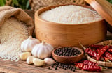 Cách giữ gạo lâu mốc, không mối mọt: Cho 3 thứ này vào, gạo để lâu vẫn khô, ít mọt
