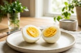 Bác sĩ chỉ rõ 4 cách ăn trứng hợp lý, người lo gan nhiễm mỡ cũng nên biết