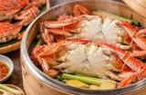 Hấp cua, ghẹ nên để ngửa hay úp? Nên cho vào từ nước lạnh hay nóng?