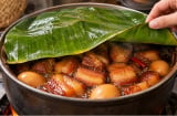 Vì sao nhiều người phủ lá chuối lên nồi thịt kho tàu?
