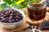 Ăn đỗ đen hay uống nước đỗ đen tốt hơn?