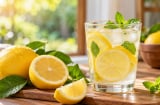 Uống nước chanh giờ nào tốt nhất? Chọn đúng thời điểm, cơ thể dễ hấp thu hơn