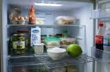 Vì sao nên đặt 1 bát muối trắng vào ngăn mát tủ lanh?