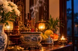 Vì sao dân gian nói không nên thắp hương buổi tối?