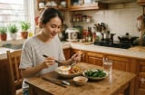 Sống một mình, bỏ thói quen đặt đồ ăn tùy hứng có thể tiết kiệm 24 triệu đồng mỗi năm