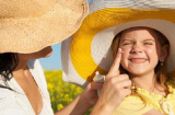 Cách chọn kem chống nắng an toàn cho trẻ nhỏ mẹ nên biết