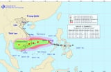 Bão số 12 mạnh lên, “kết hợp” không khí lạnh gây mưa rất to