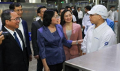 Phó Chủ tịch nước đến thăm người lao động tại nhà máy sữa 4.0 của Vinamilk trước thềm tết Tân Sửu