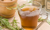 Pha trà mật ong cùng một nhánh hương thảo bạn sẽ có một thức uống cực tốt cho sức khỏe