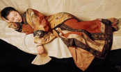Cung nữ thời cổ đại ngủ phải nằm nghiêng, chân co vì một quy tắc ngầm ai cũng sợ