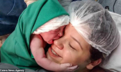 Khoảnh khắc kỳ diệu bé sơ sinh vừa chào đời đã ôm hôn mẹ