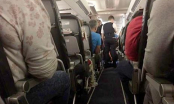 Hành khách ngồi cùng thi thể suốt 3 giờ trên chuyến bay
