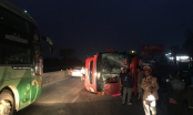 Kinh hoàng: Lật xe khách ở Nghệ An, 14 người nhập viện