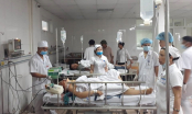 Vụ lật xe khách tại Hà Tĩnh, hàng chục người nhập viện và nguy kịch đến tính mạng