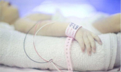 Thương tâm: Bé gái 10 tháng tuổi ngã cắm đầu vào thau nước chết ngạt