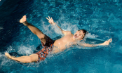 Mùa hè đi bơi: Cách nhận biết hồ bơi có độc tố