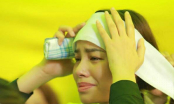 Rớt nước mắt trước hình ảnh Hoa hậu Phạm Hương khóc ngất, tiều tụy trong đám tang cha