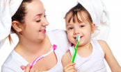 Cách chăm sóc răng sữa cho bé trong từng giai đoạn