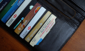 Người sử dụng thẻ ATM phải “gánh” bao nhiêu loại phí?