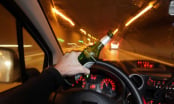 Sau vụ việc nữ tài xế lái BMW uống rượu trước khi tông xe liên hoàn: Cảnh báo về tác hại của rượu bia