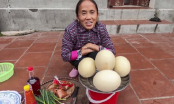 Bà Tân Vlog lại tiếp tục khiến dân tình la ó khi chiên món trứng đà điểu khổng lồ với nguyên liệu này