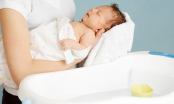 Những lưu ý cần nhớ khi tắm cho trẻ, tránh làm tổn thương cơ quan sinh sản của con