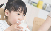Chuyên gia chia sẻ: Sự thực về thông tin trẻ uống sữa gây dậy thì sớm