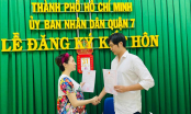 Pha Lê khoe ảnh đăng ký kết hôn nhưng phản ứng ăn mừng của ông xã mới gây chú ý