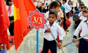 Khoảnh khắc khai giảng của cậu bé vác măng đi ủng hộ vùng tâm dịch Đà Nẵng
