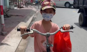 Bé gái 6 tuổi đạp xe theo ô tô để xin sữa cho em nhỏ ở nhà: Con nhường em uống