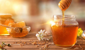 Vì sao nên ăn một thìa mật ong mỗi tối trước khi ngủ? Phụ nữ dùng 1 tháng sẽ thấy điều kỳ diệu
