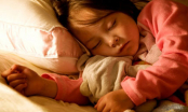 Trẻ ngủ trước 9h tối và trẻ thức khuya có 5 khác biệt khi lớn lên: Không chỉ là chiều cao