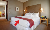 Công dụng của tấm vải trải ngang giường trong khách sạn: Nhiều người tưởng chỉ để trang trí