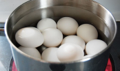 Cách luộc trứng dễ bóc vỏ thơm ngon đậm vị hơn
