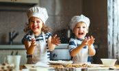 Những lợi ích tuyệt vời cha mẹ không ngờ đến khi dạy trẻ nấu ăn từ nhỏ