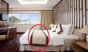 Vì sao khách sạn nào cũng để tấm khăn trải ngang giường: 90% khách hàng không biết sử dụng