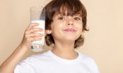 Trẻ uống sữa mãi vẫn không cao lên: Chuyên gia chỉ ra 3 loại sữa này càng uống càng lùn đi