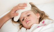 6 sai lầm thường gặp của bố mẹ khi trẻ bị sốt, các bậc phụ huynh cần biết rõ để tránh
