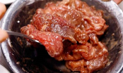 Ướp thịt bò cho muối là 'hỏng bét': Thêm 1 thìa này thịt mềm tan, đậm vị, xào không chảy nước